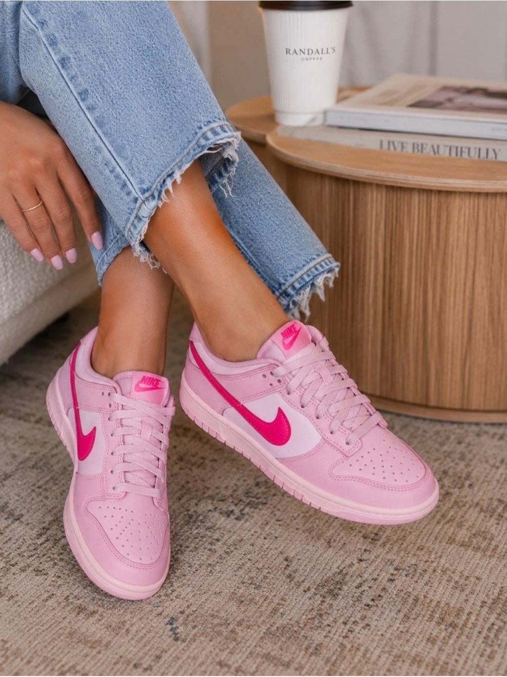 Nike Dunk Low Triple Pink Women’s Sz 8 Pink Foam Hyper Pink Swoosh DH9765-600